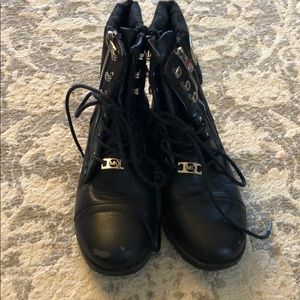 Michael Kors girls boots Size 3